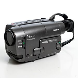 Sony Handycam CCD-TRV22 Video8 Video Camera 8mm Camcorder No Batt/Chrgr - Works